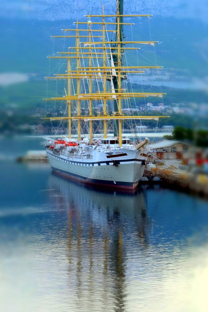 Brodosplit 483, Flying Clipper